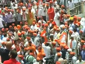 Varanasi_BJPprotests360