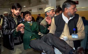Peshawar_school_injuredKid650
