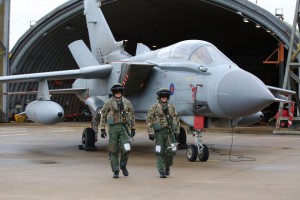Pilots-and-ground-crew-prepare-a-Tornado-at-RAF-Marham