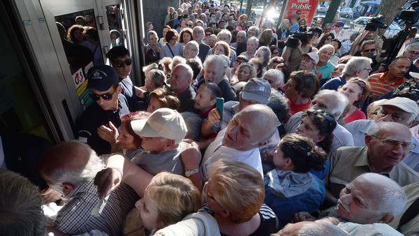 greek-bank-queues