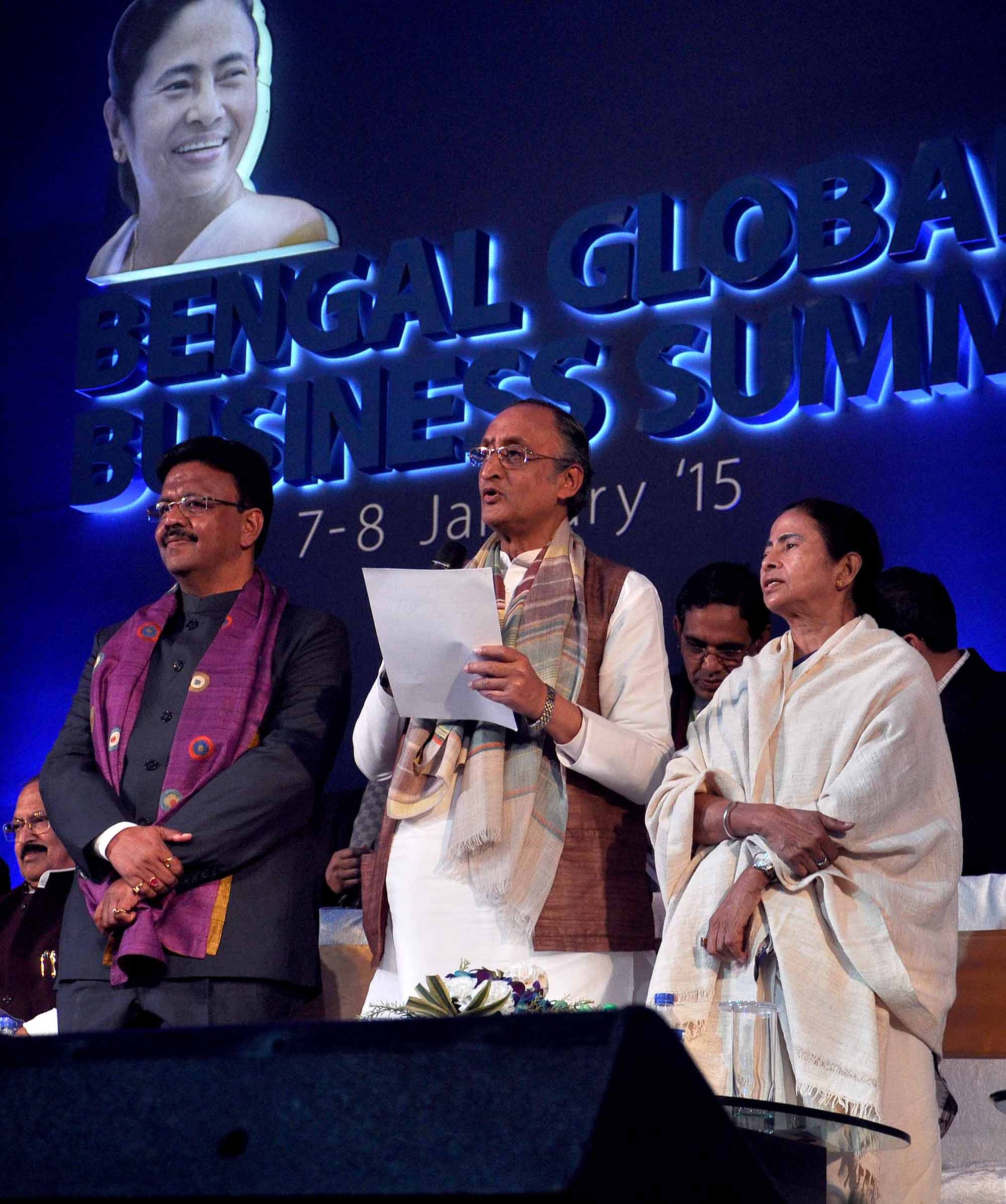 Mamata-Amit-Firad-in-Bengal-Global-Business-Summit-at-Salt-lake-stadium-area-1
