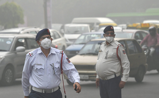delhi-smog-pti_650x400_71510306197