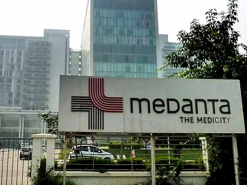 Medanta-Hospital-Gurgaon-Charges-17-lakh-But-Could-Not-Save-a-7-year-Old
