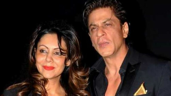 real-king-khan-shah-rukh-and-gauri-offer-their-4-storey-persona