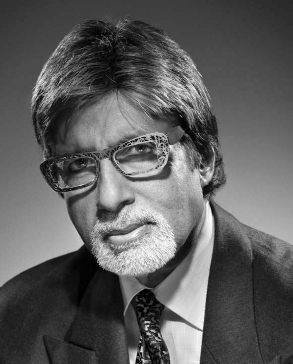 PORTRAIT OF AMITABH BACHAN BY STUDIO HARCOURT, FAMOUS INDIAN ACTOR OF BOLLYWOOD FILMS IN INDIA